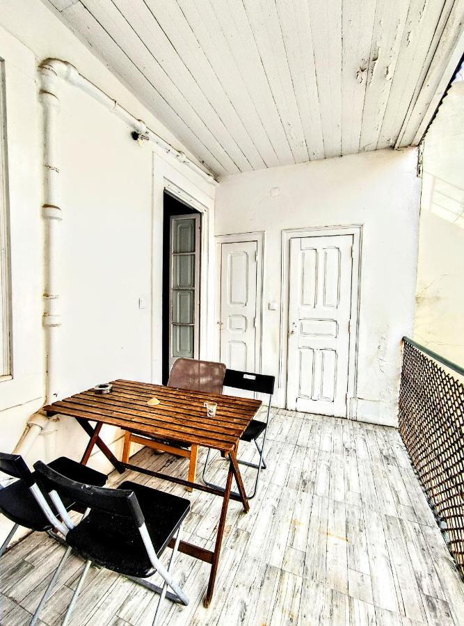 Fernando Pessoa Lisbon Rooms Esterno foto